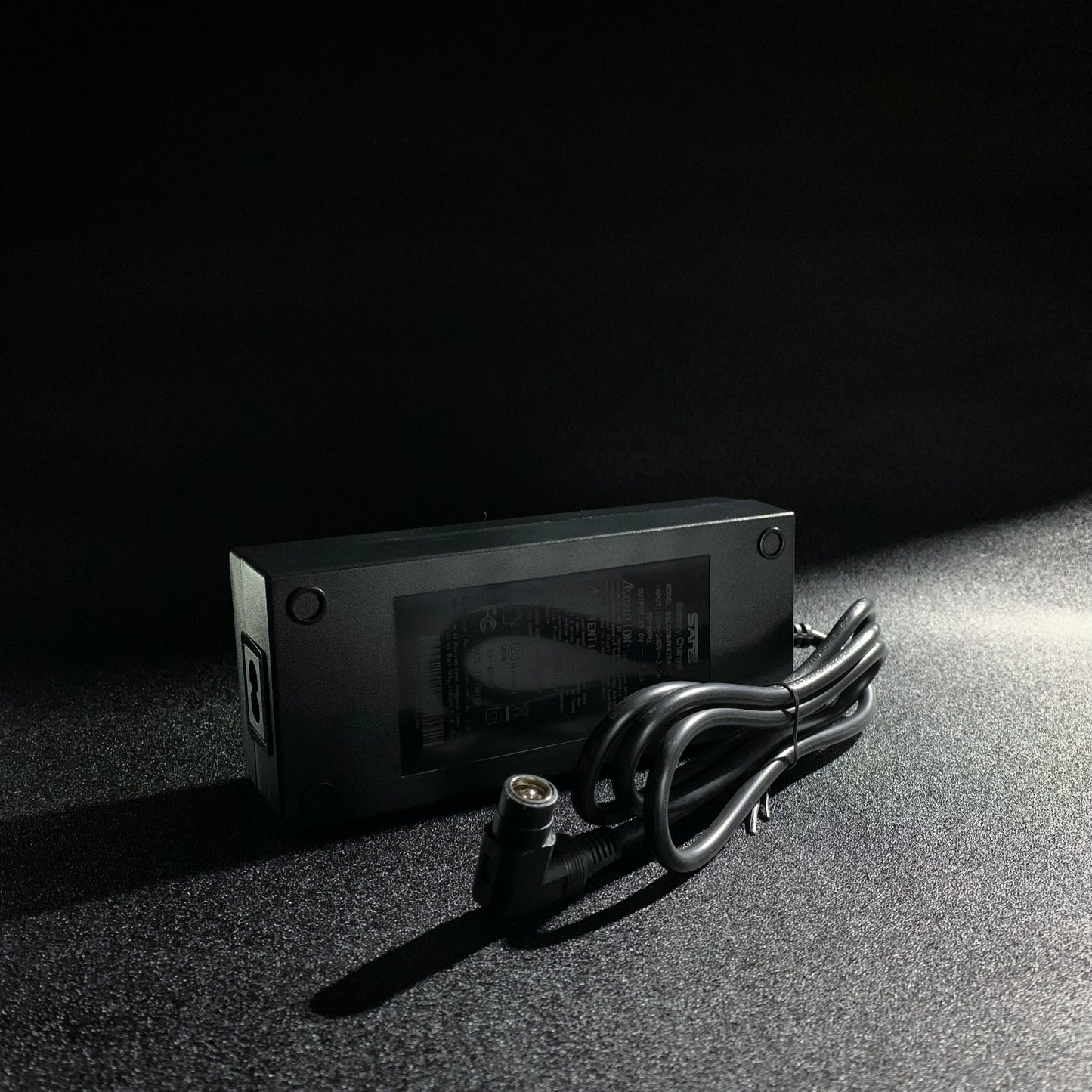 SANS Charger 42V 2A | RCA Port